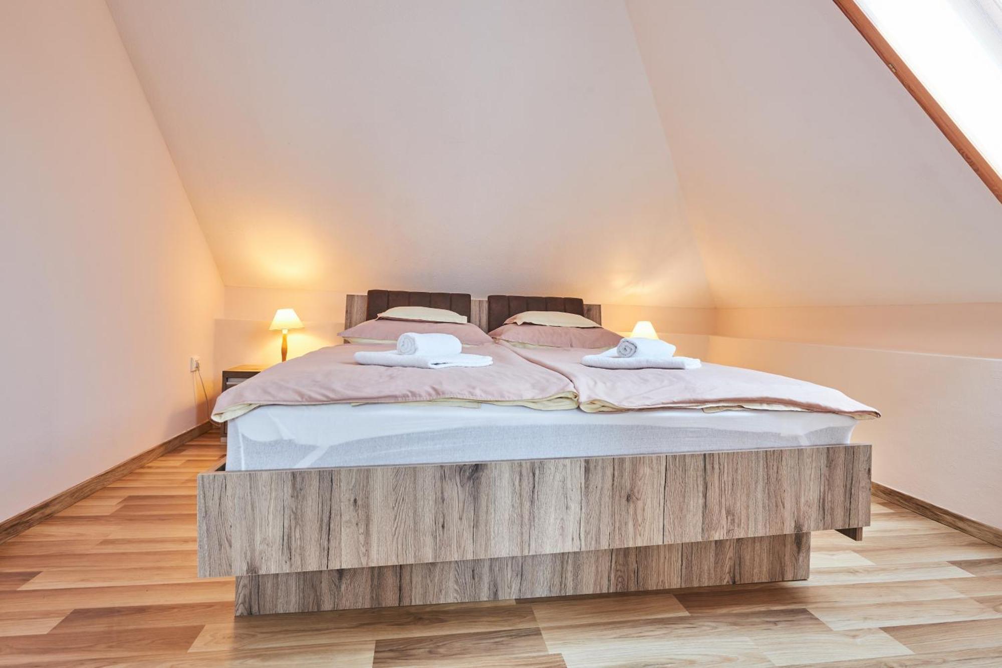 Ada Apartmanhaz Hajdúszoboszló Dış mekan fotoğraf